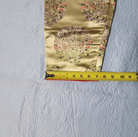 Tradiotional ChineseKids Cream and Red Set Size 15. - Picture 15 of 15